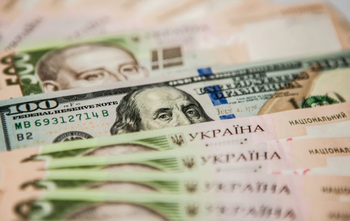 Обмен гривны и доллара в Украине