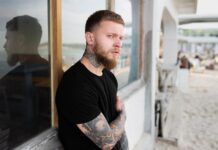 Что Обозначает Татуировка «Вор»: Значение, Символика и Примеры