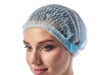 Одноразовые медицинские шапочки-береты: стандарты гигиены и комфорта